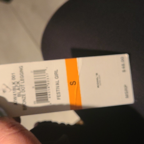 Authentic Icon Leggings - Picture 4 of 5